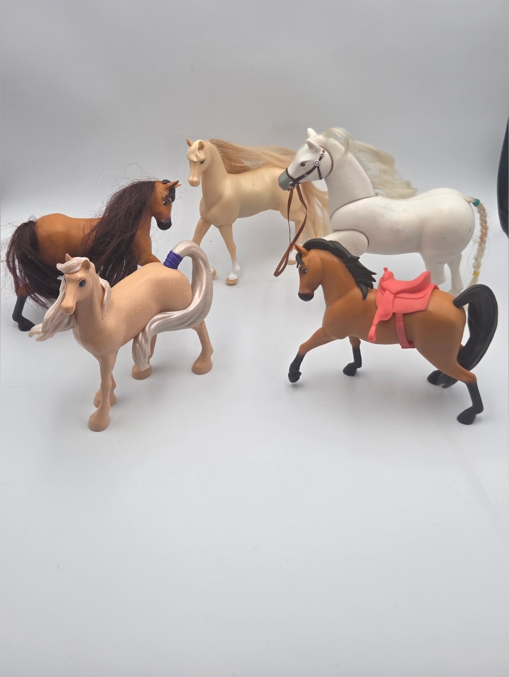 Lot of 2 DreamWorks Spirit Riding Free 6 1/2" Horses 2017-2019 +3 Other Horses - Picture 3 of 10